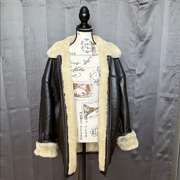 Wilsons Dark Brown Leather Jacket fully lined in Cream Shearling. - Picture 1 of 9